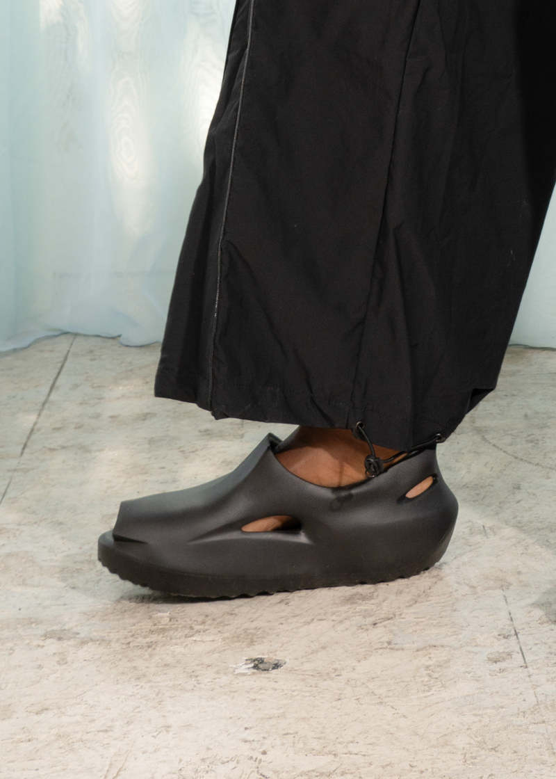 grounds Clay Sandals - Black | Garmentory