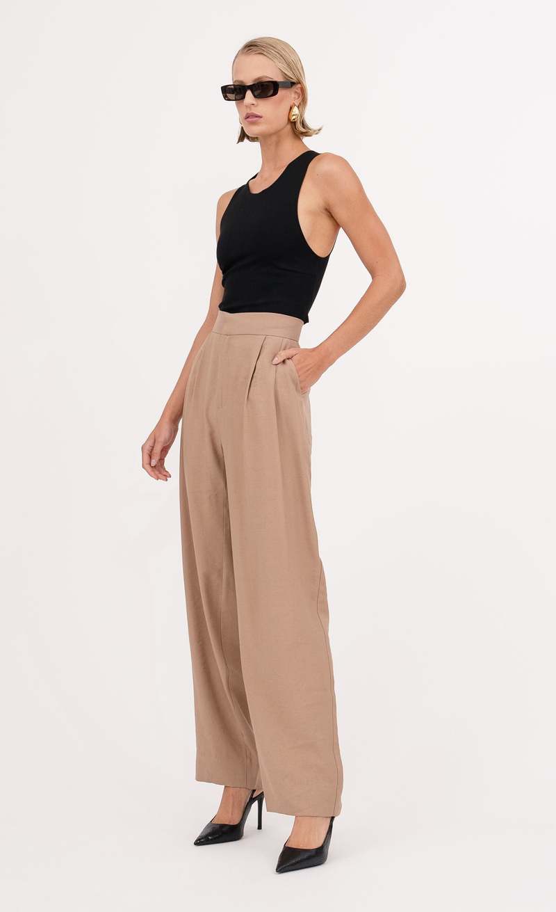 Nonchalant Label Giana Crop - black Nonchalant Label Giana Crop - black