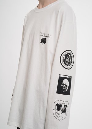 Hyein Seo White Graphic L/S T-Shirt Hyein Seo White Graphic L/S T-Shirt