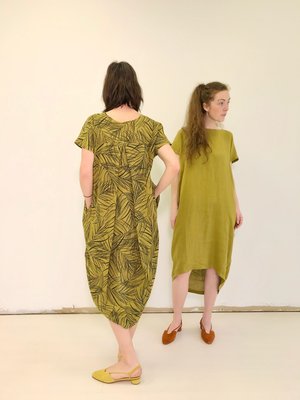 Black Crane Pleated Cocoon Dress Black Crane Pleated Cocoon Dress