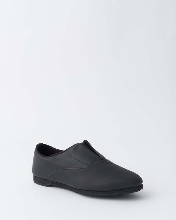YOKO SAKAMOTO ヨーコサカモト　JAZZ SLIP-ON SHOES Yoko Sakamoto Jazz Slip-On Shoes - Black | Garmentory
