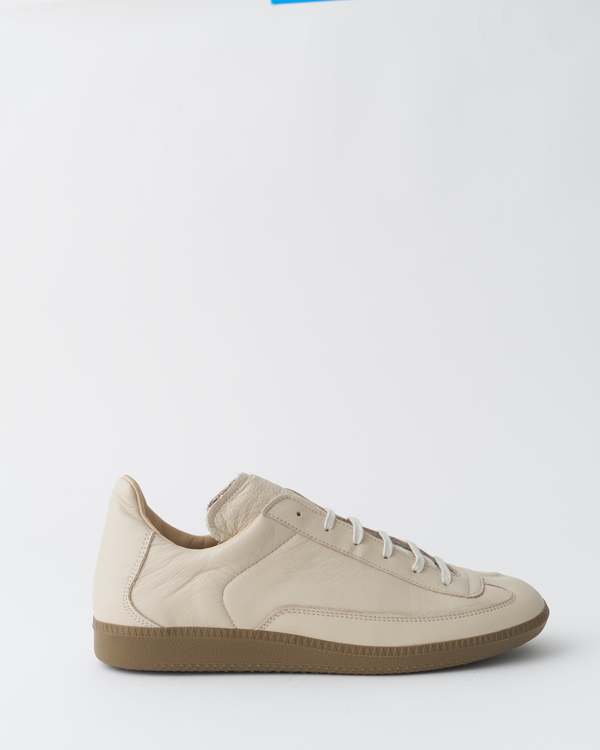 An Irrational Element Sculpture Leather Trainer - Off-White