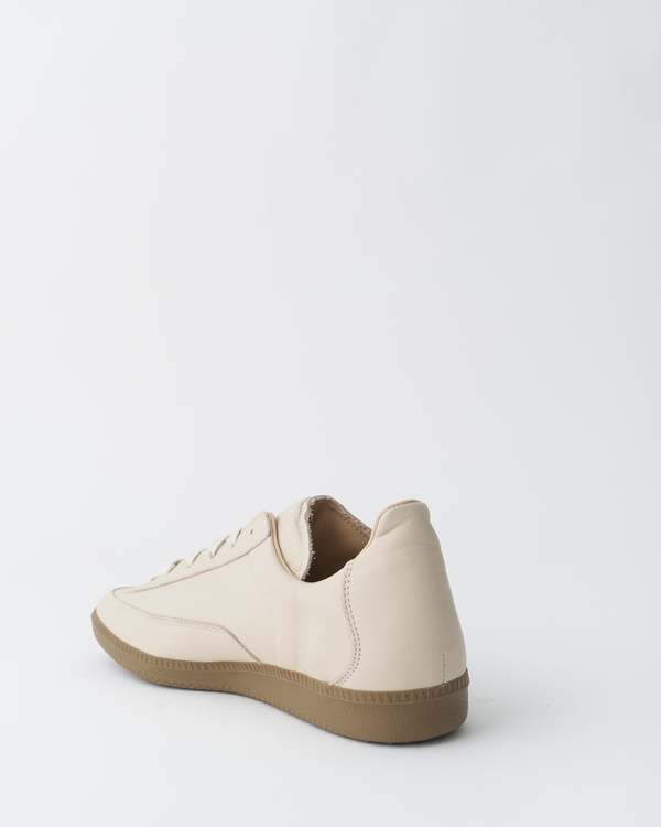 An Irrational Element Sculpture Leather Trainer - Off-White