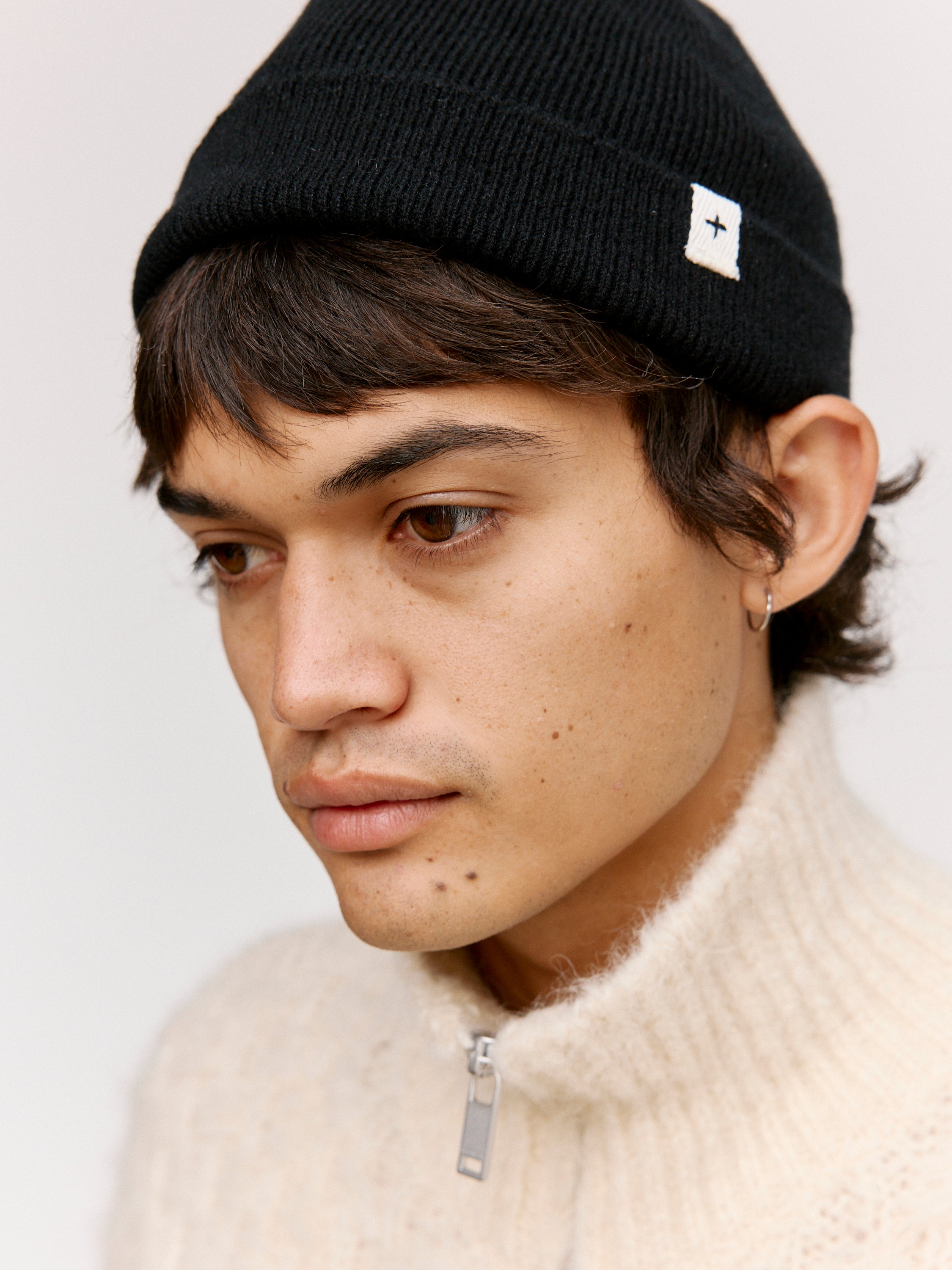 Black-Fine-Eco-Cashmere-Rib-
