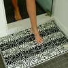 Slowtide Ciao Zen Bath Mat - Black - Thumbnail 4