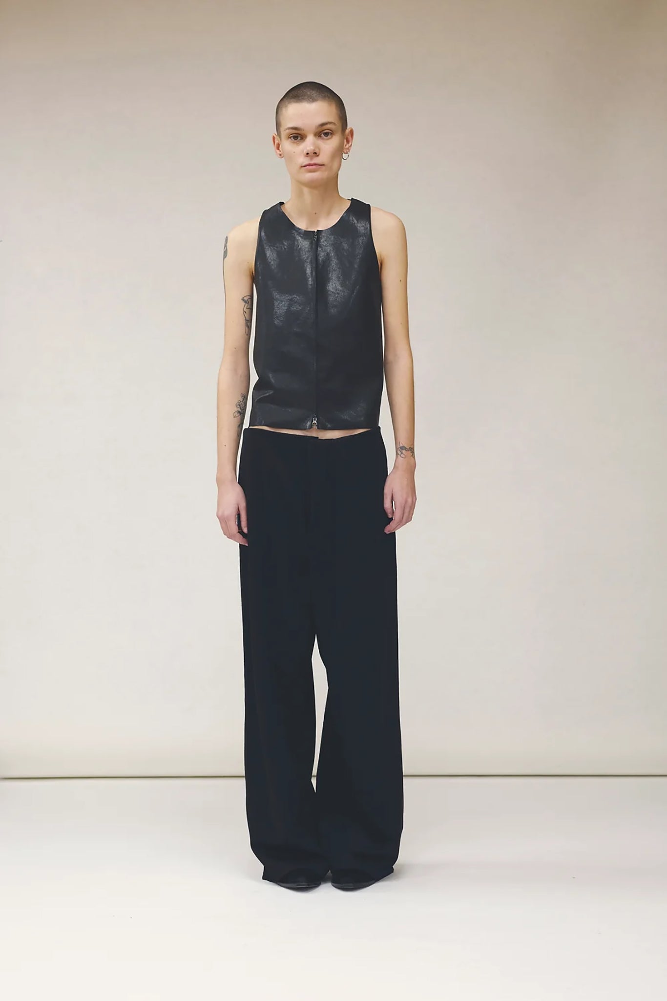 パンツ GABRIELA COLL GARMENTS WOOL TROUSERS Gabriela Coll Garments Wool Full Trousers - Black | Garmentory