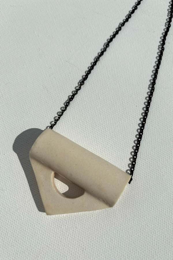 YYY Collar Necklace - Cream