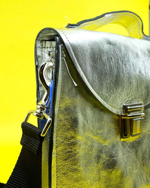バッグ camiel fortgens croocked bag m Camiel Fortgens Leather Crooked Bag - Silver | Garmentory