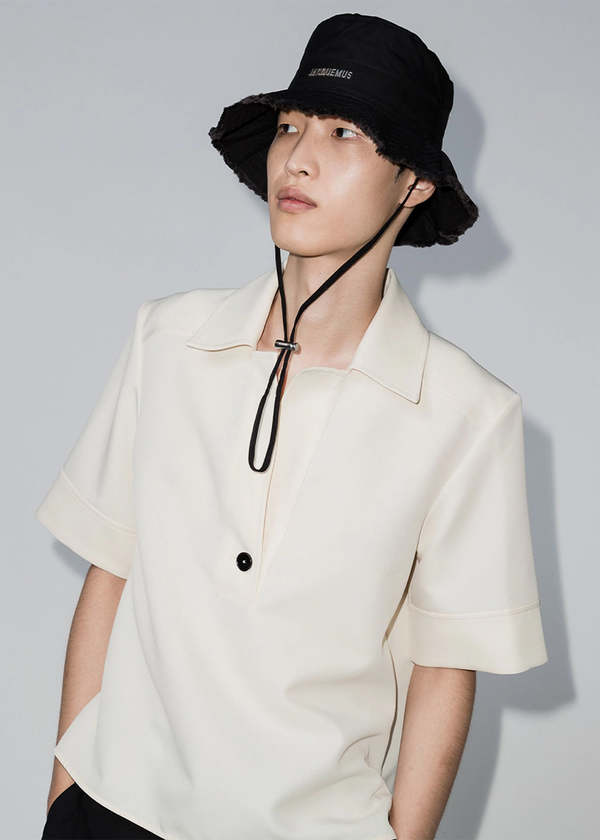Jacquemus Le bob Artichaut Beach Hat - Black | Garmentory display picture 2