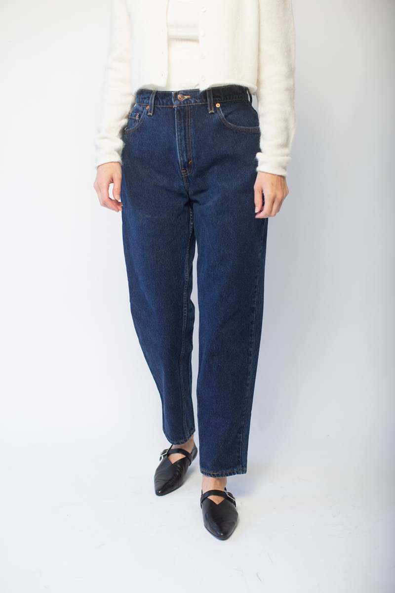 Vintage High Rise Levis 551 - Blue