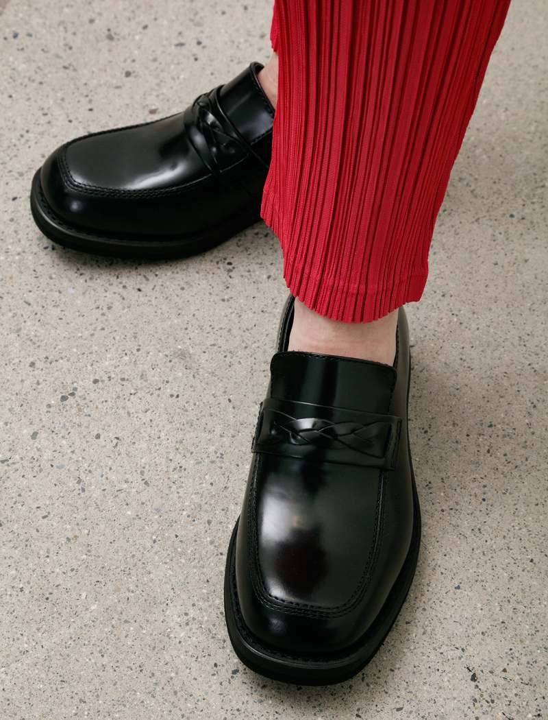 【関税込み】OUR LEGACY ブラック Nakano ローファー Our Legacy - Nakano Shoe Glazed Black Leather