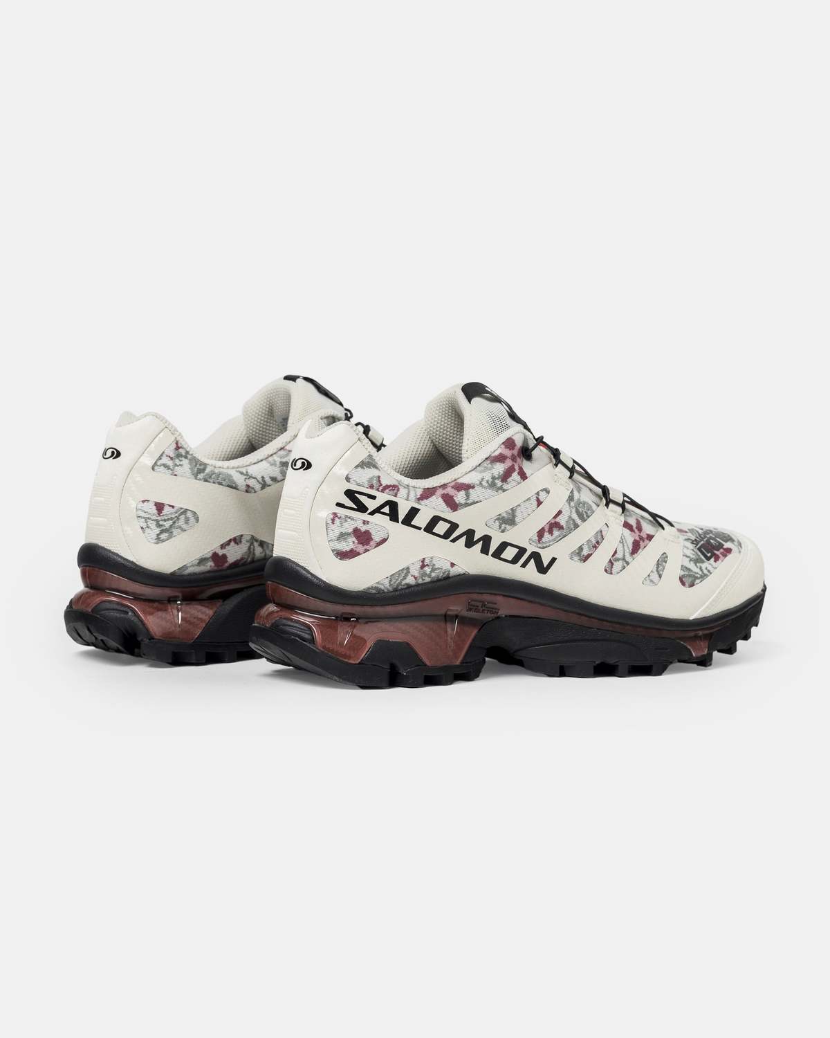 SALOMON XT 4 OG NEEDLEPOINT Sneakers - Vanilla Ice/Black