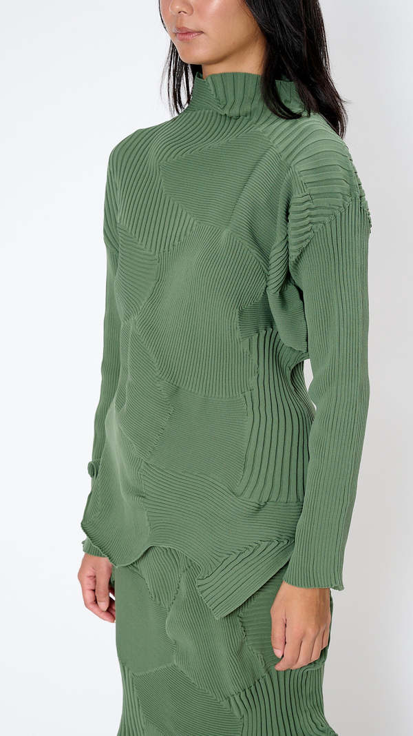 Issey Miyake Kone Kone Top - Misty Green | Garmentory