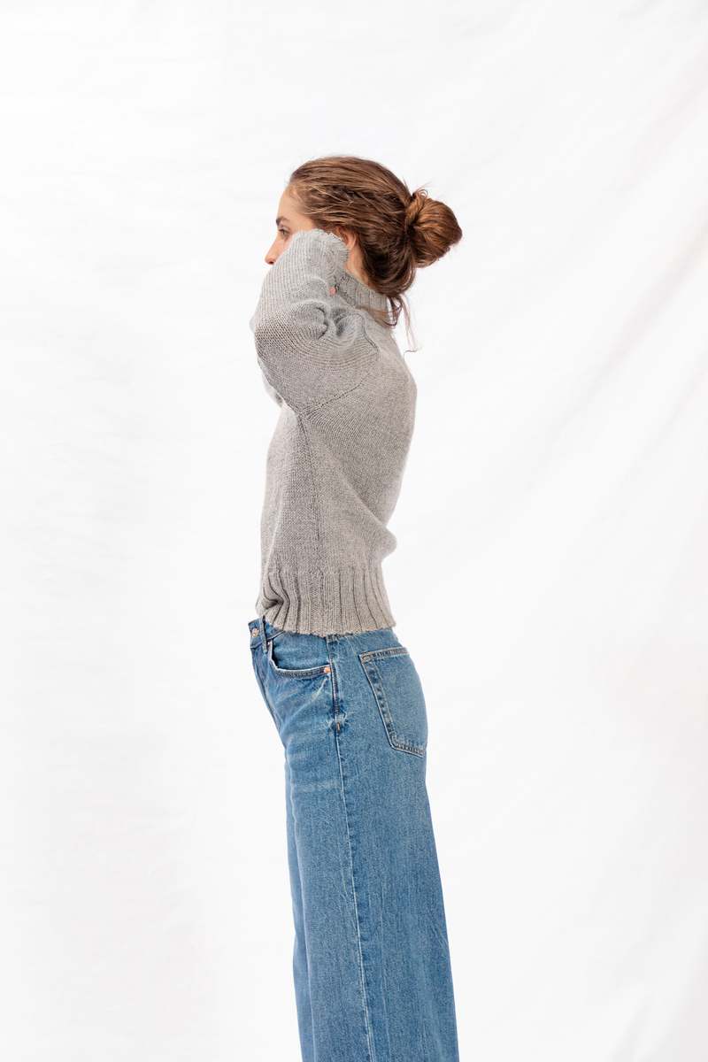 HJK Women Basic Crew Sweater