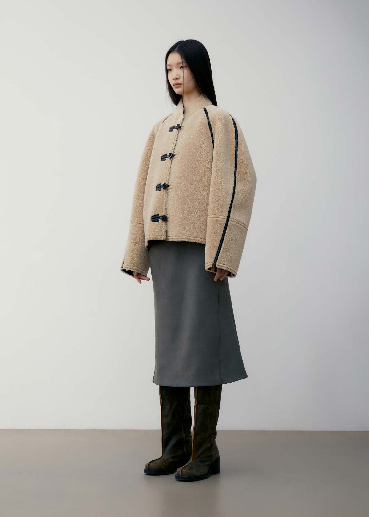 ムートン・ファーコート SALVATORE SANTORO Women Shearling 45015DCURLCAMEL Beige SALVATORE SANTORO Shearling Jacket CREAM | Base Blu