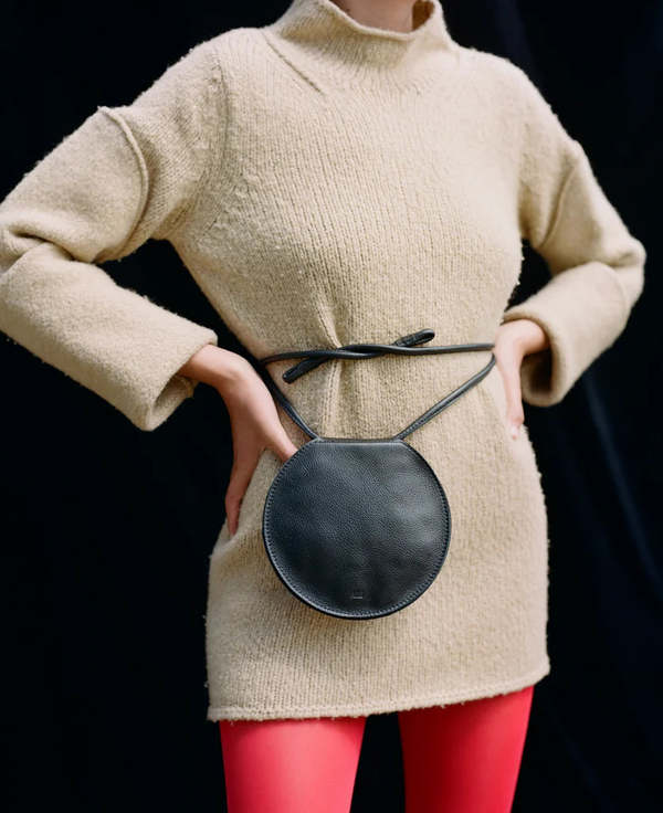 アースタジオ Are studio Discbag black ARE Studio Disc Bag - Black | Garmentory