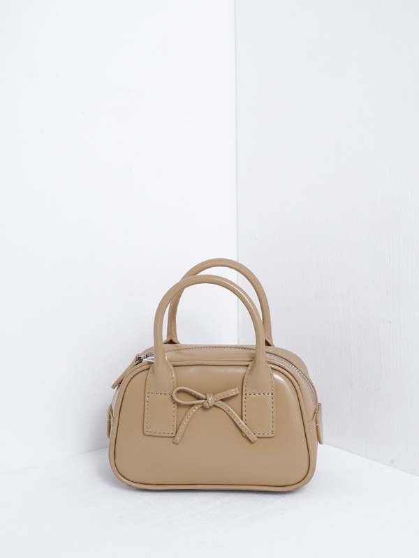 【関税込み】Sandy Liang グリーン Napa バッグ Green Napa Bag by Sandy Liang on Sale