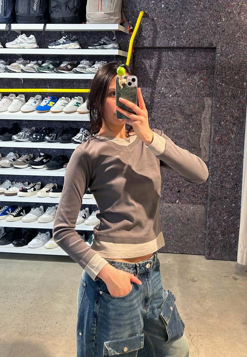 【関税込み】Gimaguas グレー＆トープ Sam Tシャツ Sam T-Shirt Grey Light Grey - Top - Gimaguas