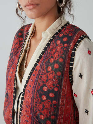 Maison Hotel Paco Vest - red | Garmentory