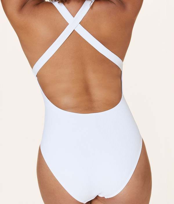 韓国人気 [GROVE] LESLIE ONE-PIECE WHITE 韓国人気 [GROVE] LESLIE ONE-PIECE WHITE