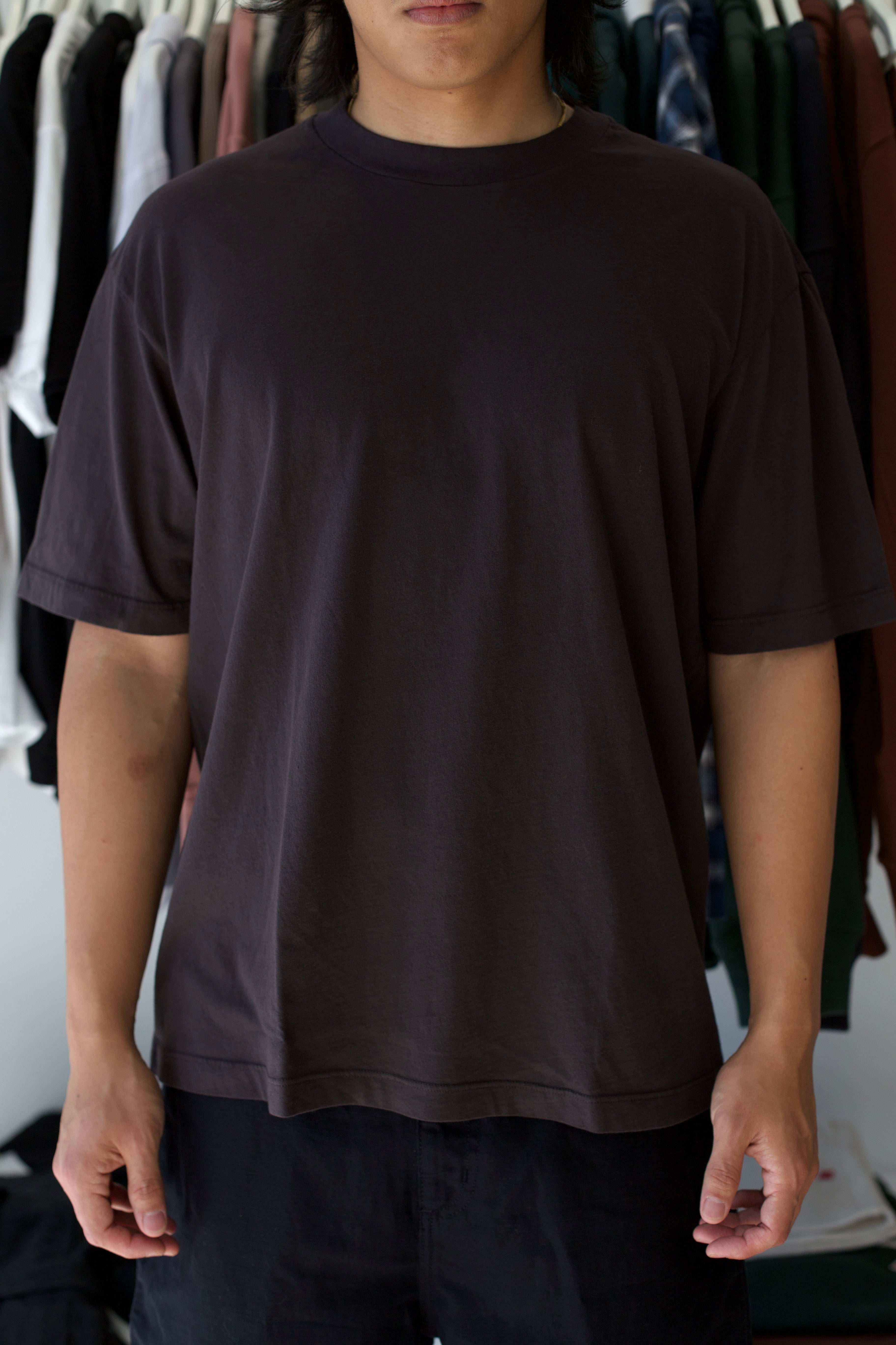 Tシャツ・カットソー GOLDEN  Woman T-Shirt Grey Distressed gray sweatshirt with crystal lettering