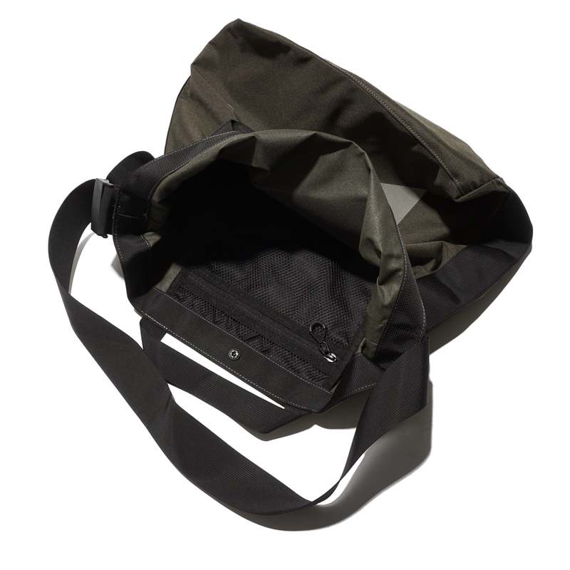バッグ and wander recycle OX tote bag \"BLACK and wander - Recycle OX Tote Bag | HBX - Globally Curated
