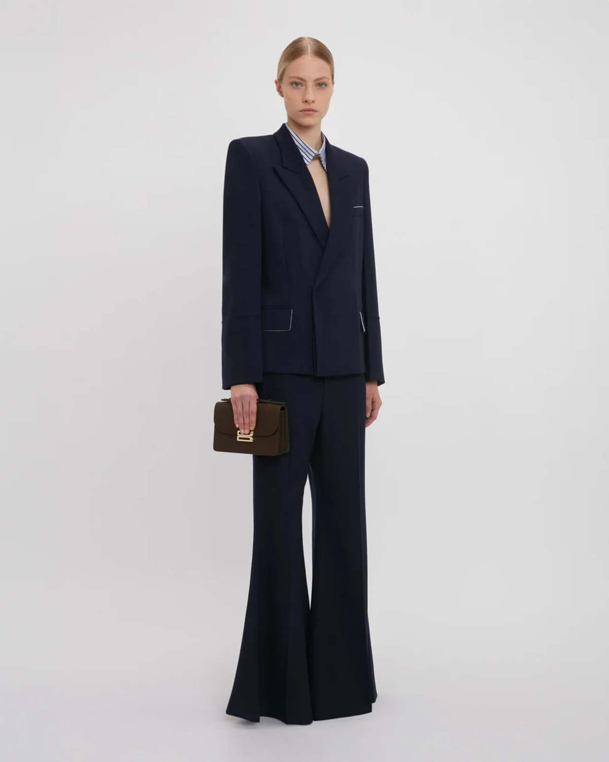 コート VICTORIA BECKHAM 'Pointed Shoulder' coat Blue Pointed Shoulder Tux Jacket In Black – Victoria Beckham Inc