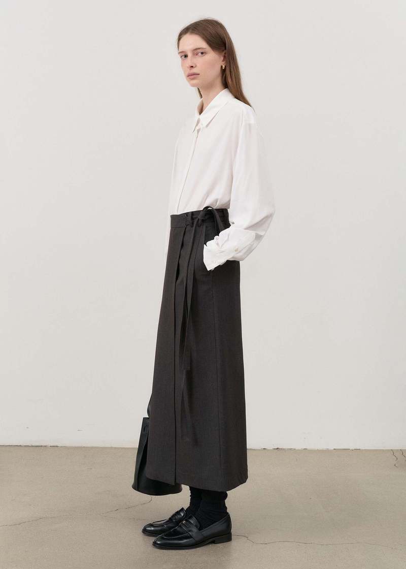 スカート Atelier Edition : 25SS / Belted Wrap Skirt (2colors) Dunst Belted Wrap Skirt - Charcoal | Garmentory