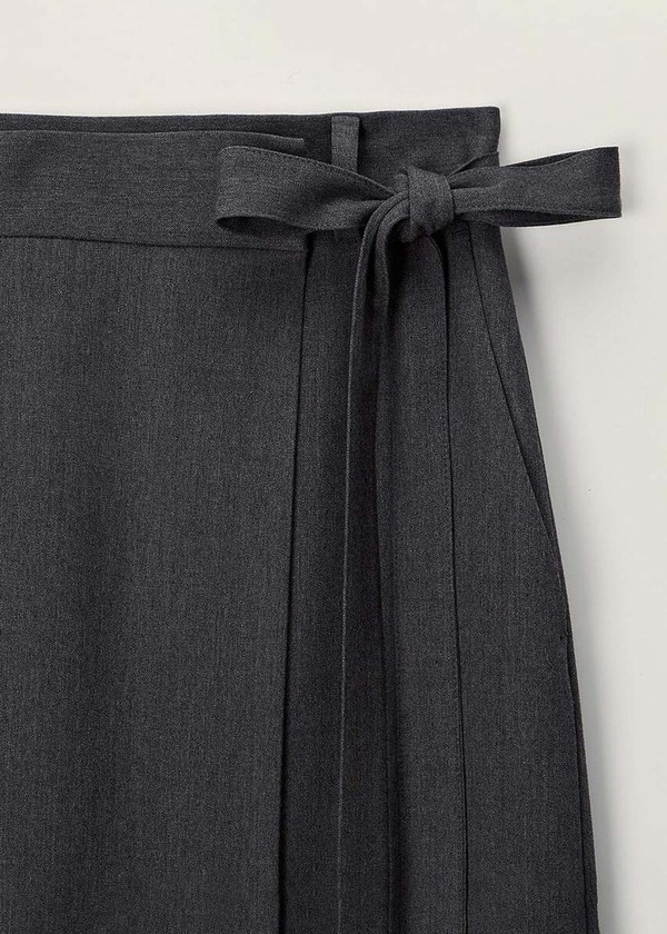 【最終値下】Belted Wrap-Effect Twill Skirt [S] Dunst Belted Wrap Skirt - Charcoal | Garmentory