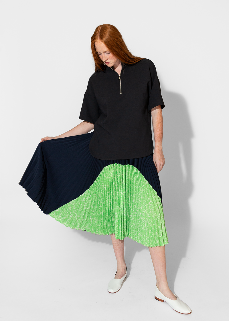 【NONCODE】Robina Layered Pleated Skirt Robina Layered Pleated Skirt - NONCODE | 60% - Asian Fashion