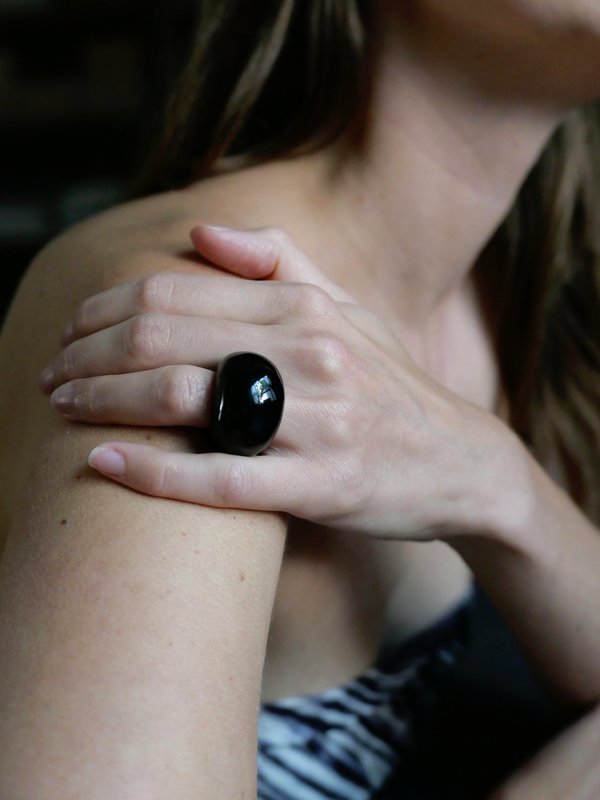 【SOPHIE BUHAI】ブラック Donut オニキス リング（関税込み） Onyx Donut Ring | Sophie Buhai