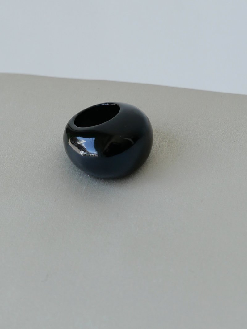 【SOPHIE BUHAI】ブラック オニキス Donut リング（関税込み） Donut onyx ring SOPHIE BUHAI da donna | NET-A-PORTER