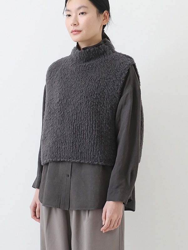 evam eva Alpaca Boa Vest - Sumi | Garmentory