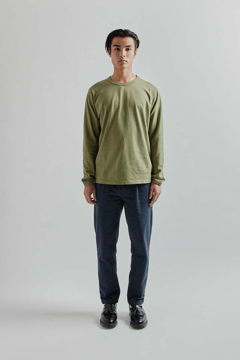 【oan】Russell One Tuck Banding Slacks oan】Russell One Tuck Banding Slacks ONE-TUCK HALF BANDING