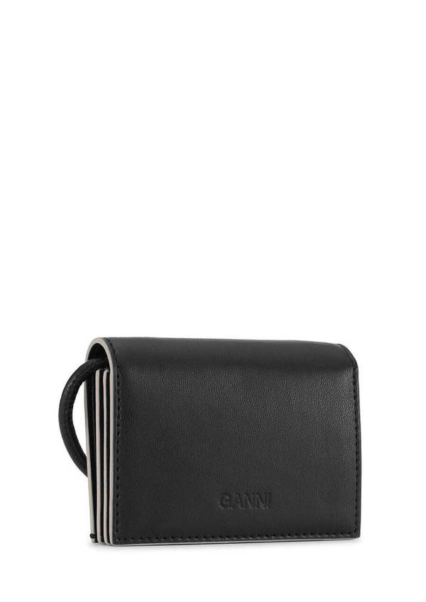【GANNI】 COMPACT WALLET ブラック GANNI tri-fold Leather Wallet | Black | FARFETCH