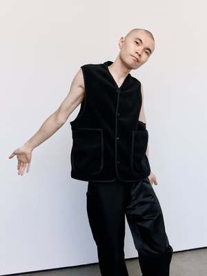 MAN-TLE Polartec 300 Fleece Vest - Black | Garmentory
