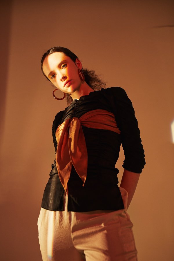 Kahle Rouched-Tie Top