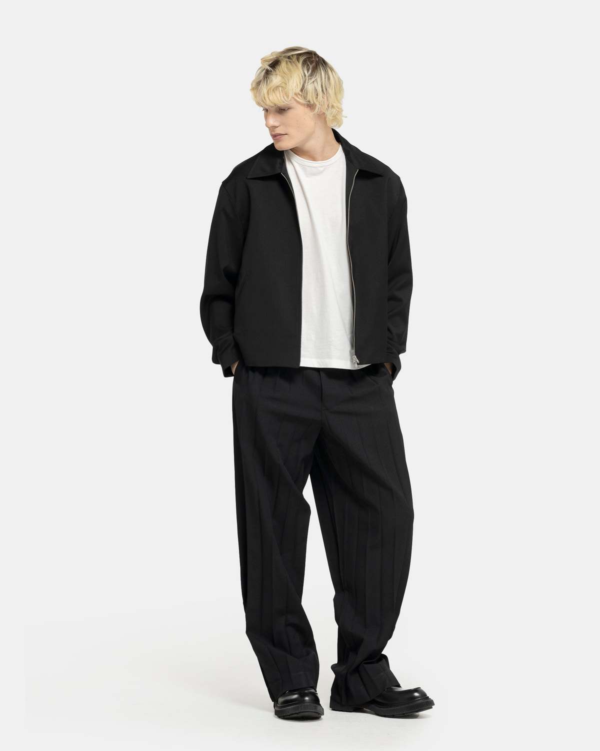 パンツ ISSEY MIYAKE EDGE ENSEMBLE BLACK Size 2 HOMME PLISSE ISSEY MIYAKE Edge Ensemble Pant - Black | Garmentory