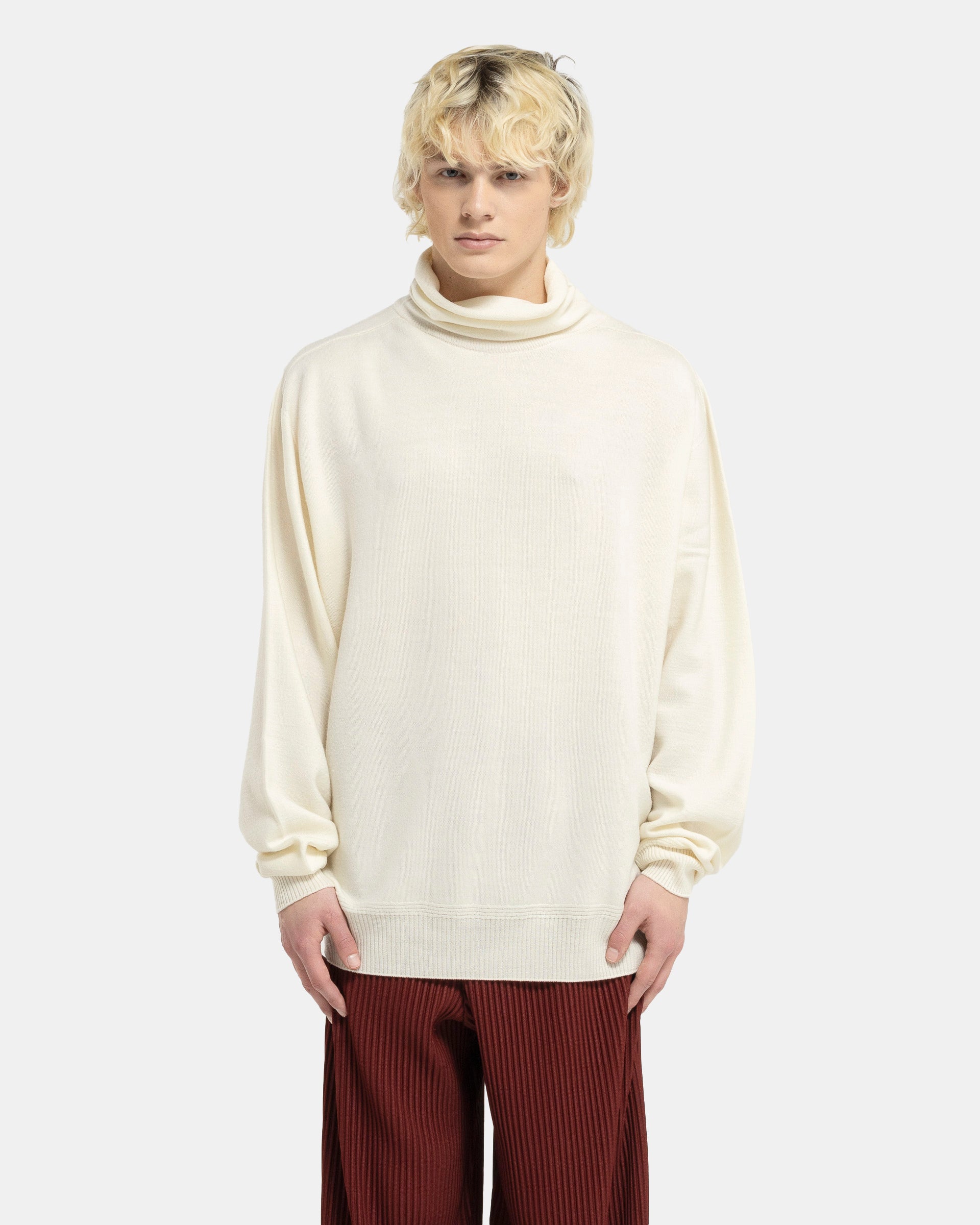 超美品　ISSEY MIYAKE BASIC WHITE TURTLEKNECK TURTLENECK TOP – ISSEY MIYAKE ONLINE STORE