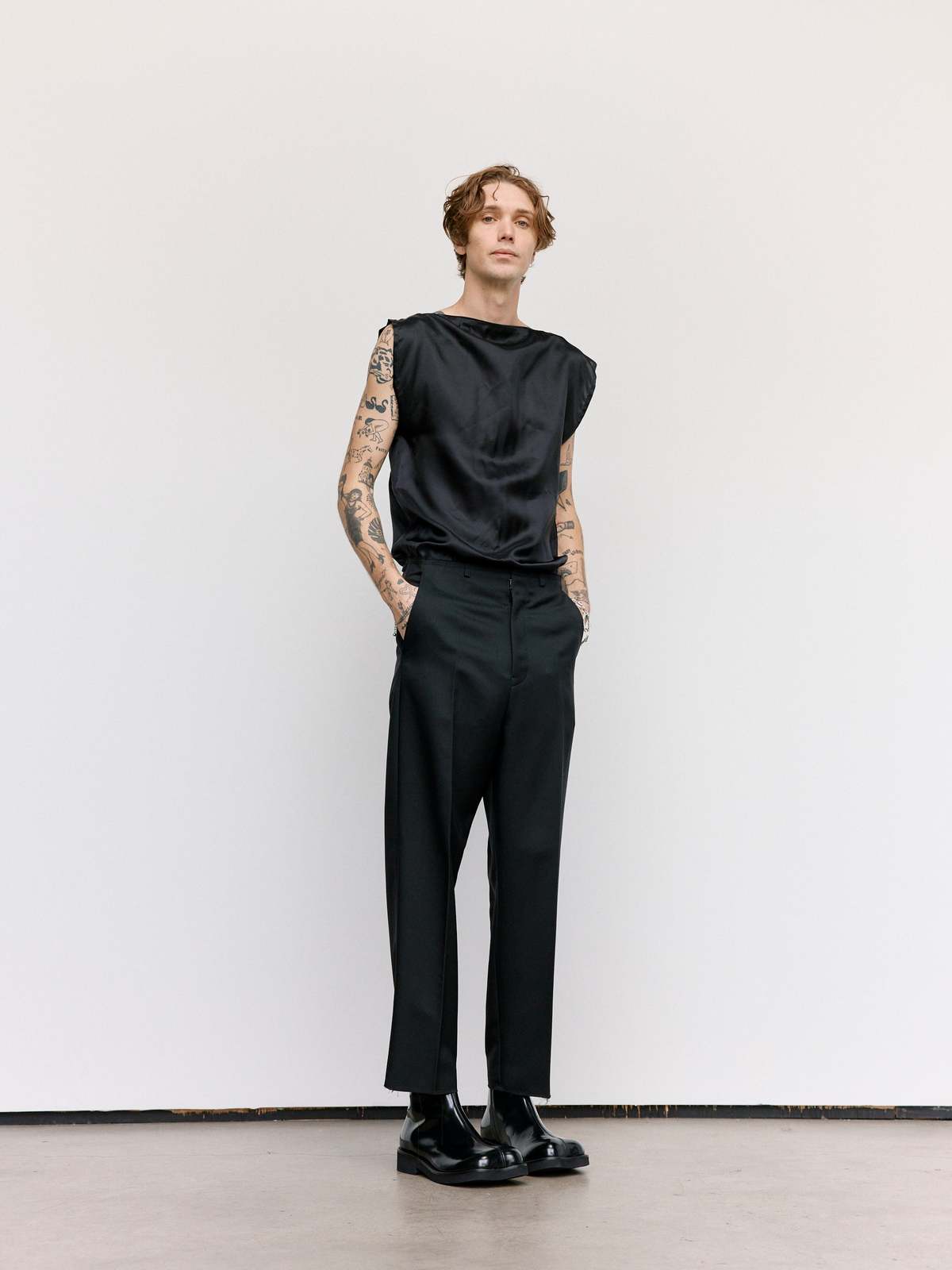 MM6 Maison Margiela Zip Sleeveless Tunic - Black | Garmentory