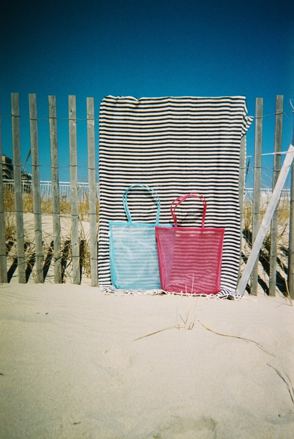 OffSeasonNYC Mesh Zip Tote - Fuchsia OffSeasonNYC Mesh Zip Tote - Fuchsia