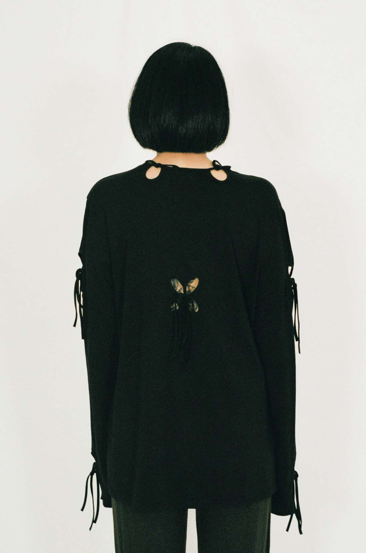 UNISEX-PETAL-LONG-SLEEVE-IN-