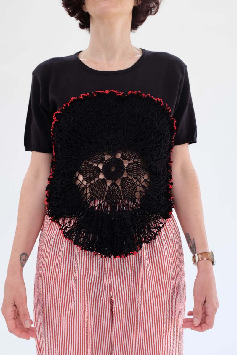 Beklina Flotar T-Shirt - Black Beklina Flotar T-Shirt - Black