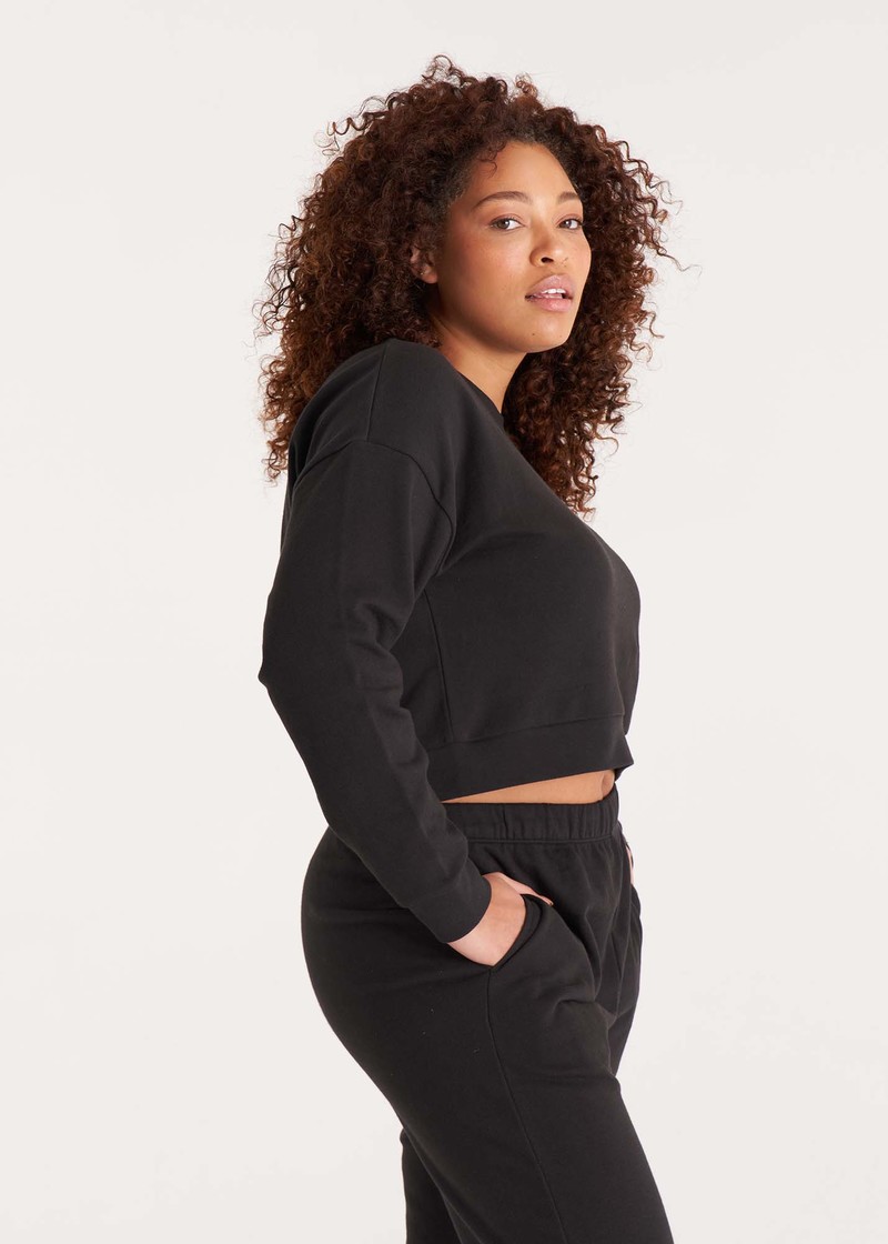 The Standard Stitch The Cropped Sweatshirt - Vintage Black