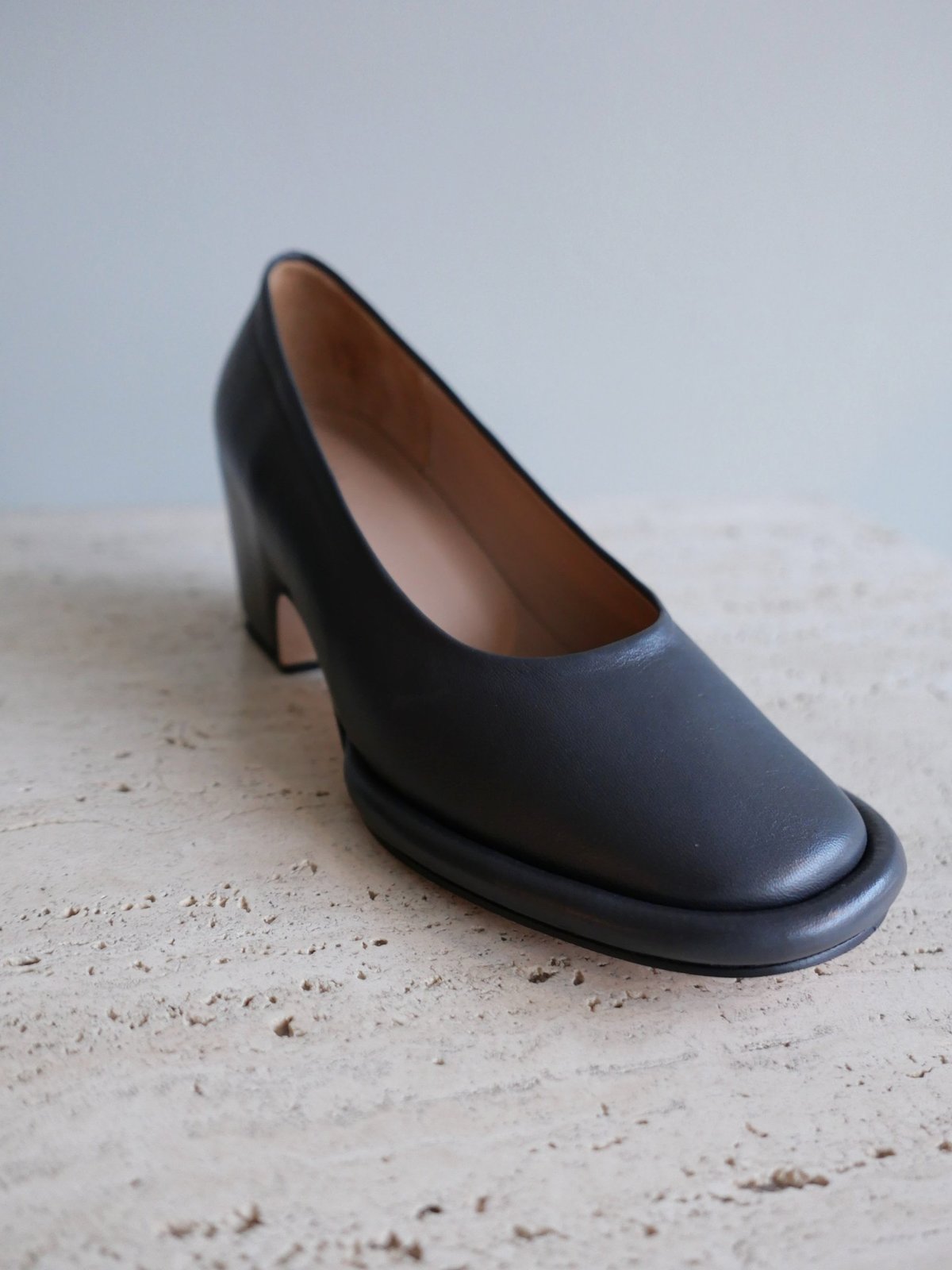 Lauren Manoogian ARCH PUMP - INK | Garmentory