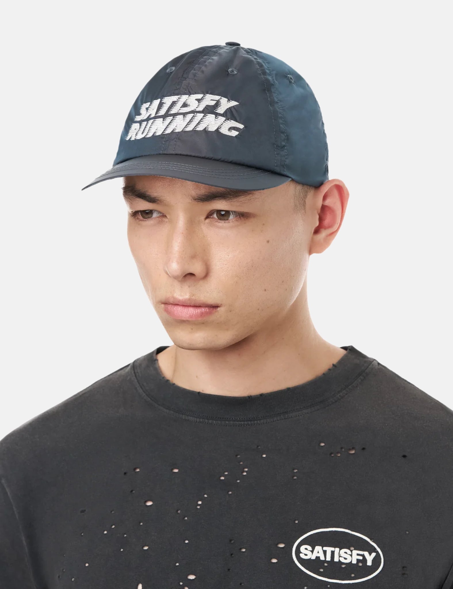 SATISFY Running FLITESILK™ナイロン キャップ ネイビー Satisfy Running FliteSilk Running Cap - Navy Blue | Garmentory