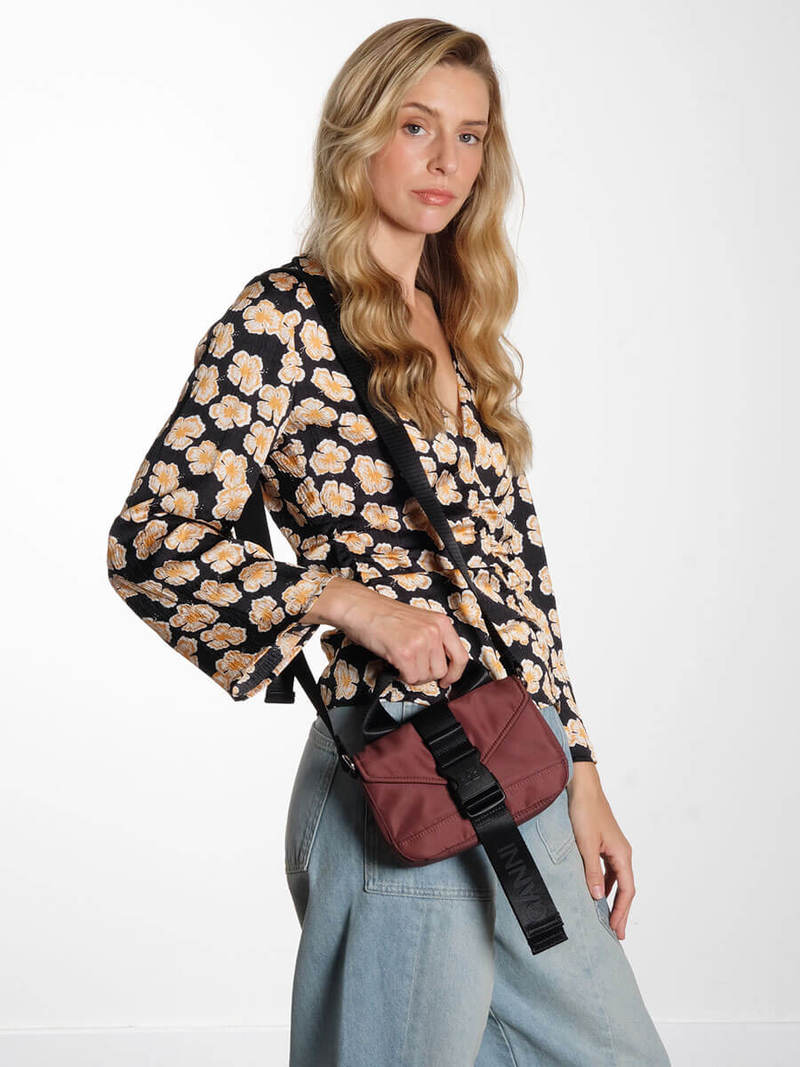 【GANNI】ブラウン Tech バッグ GANNI Tech Mini Satchel Crossbody Bag