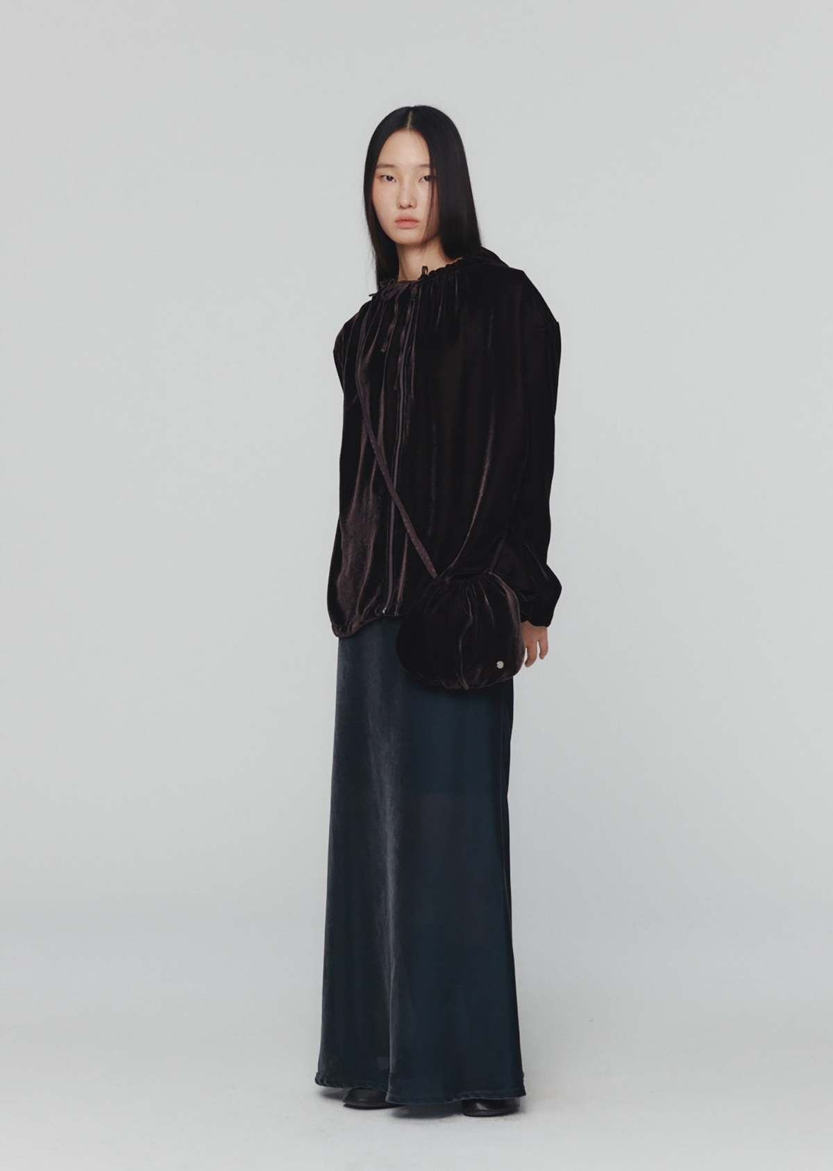 【AMOMENTO】24fw VELVET MINI BAG Amomento Velvet Mini Bag - Dark Brown | Garmentory