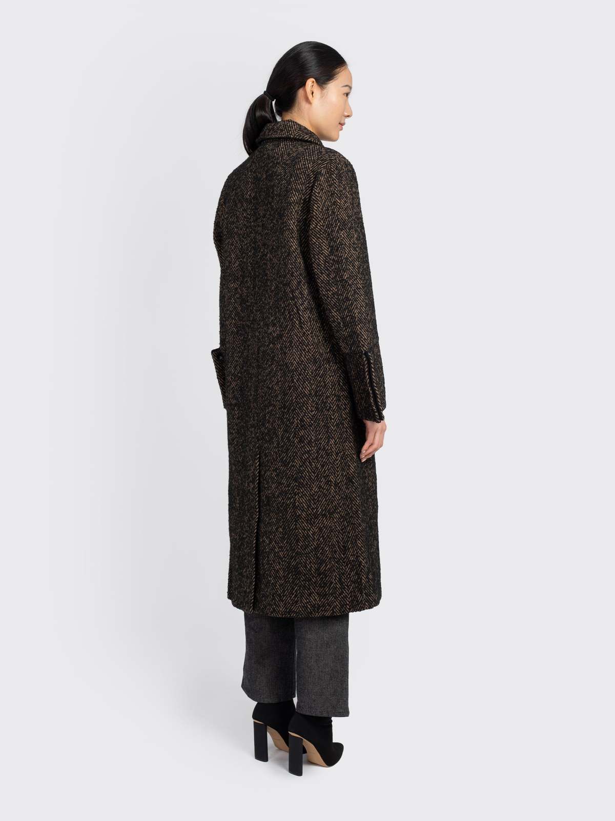 【完売品】ok.soon herringbone wool coat Designer fashion, Seoul-fully created | W Concept