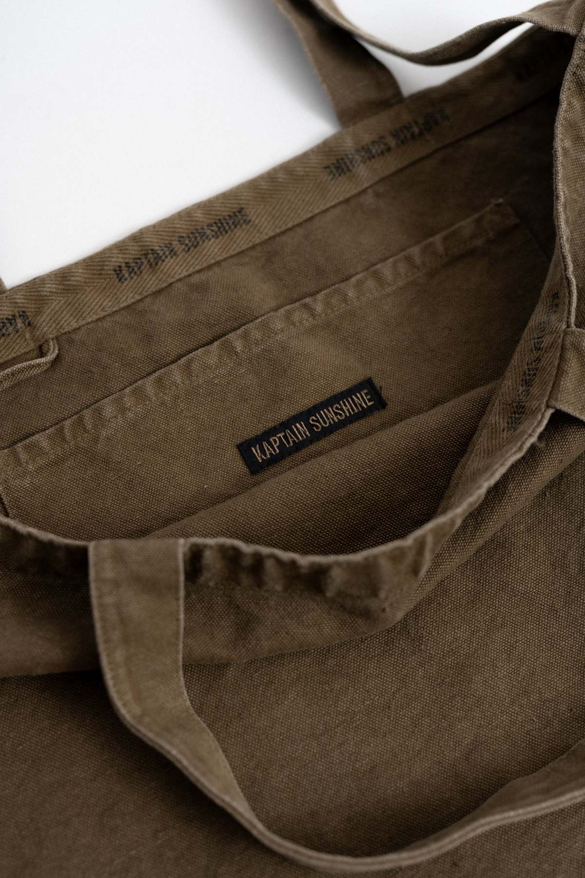 バッグ KAPTAIN SUNSHINE Market Bag FADE BROWN KAPTAIN SUNSHINE Market Bag - Fade Brown | Garmentory